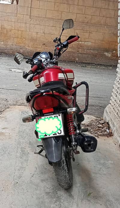 Honda CB 150F