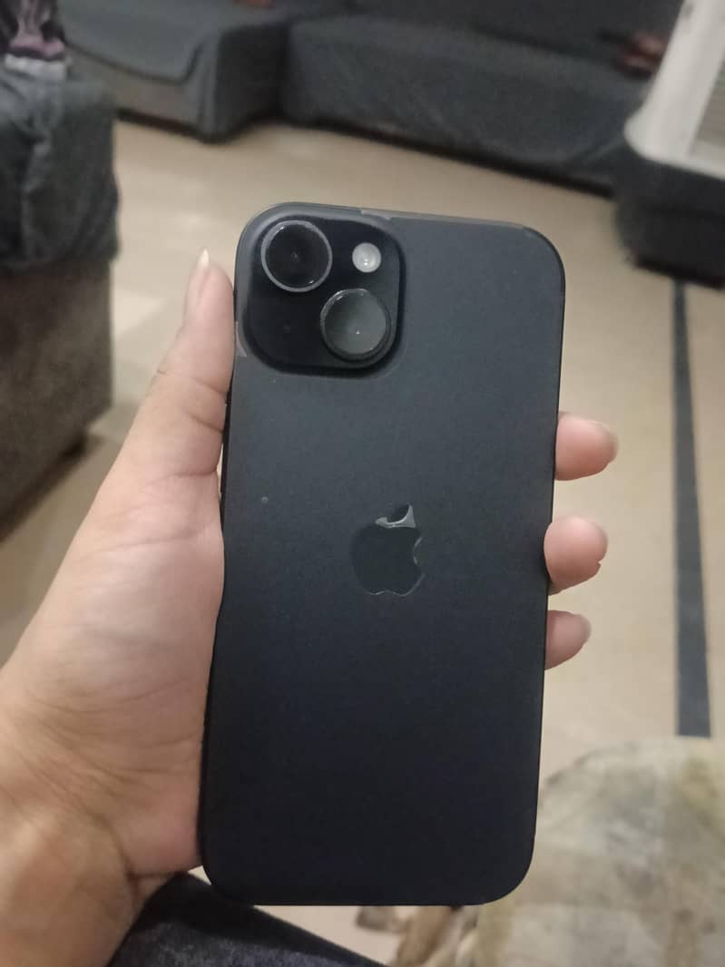 Apple iPhone 15 2