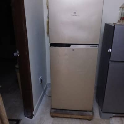 Dawlance 2 Door Fridge - Good Condition