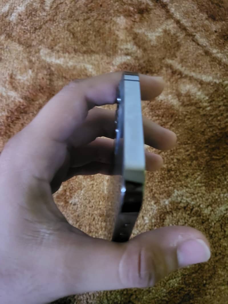 Apple iPhone 12 Pro 2