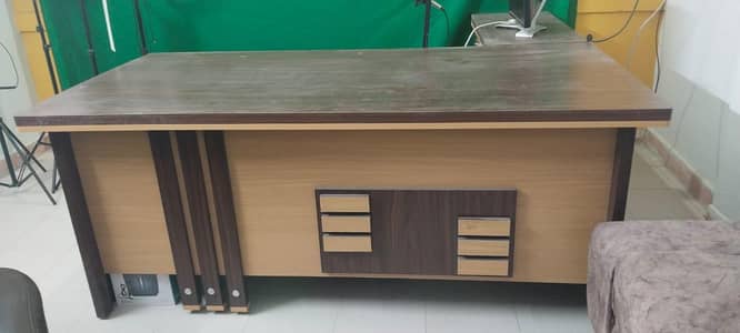 L shaped chamber table and with side table and drawers