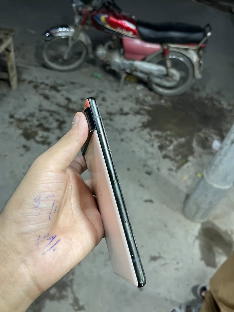 Google Pixel 6 3