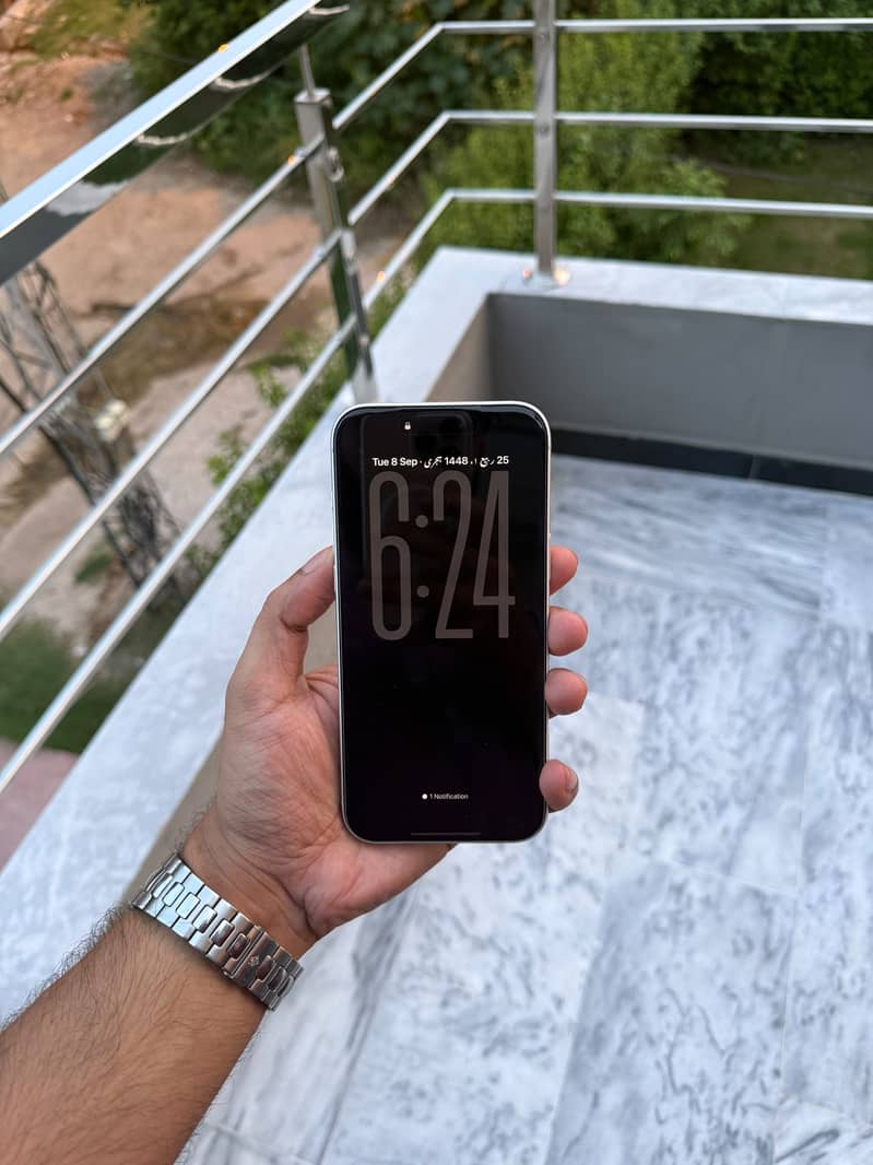 Apple iPhone 17 Pro Max 0
