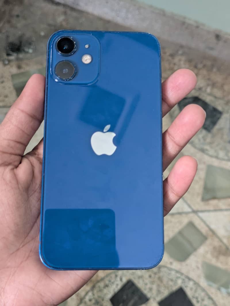 iPhone 12 mini 4
