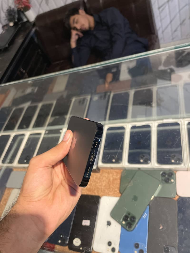 Iphone 14 pro 4