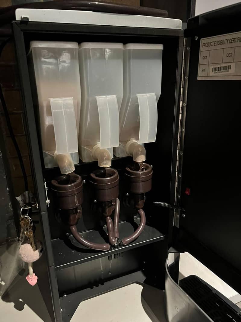 Tea & Coffee Machine 3