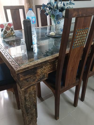 dinning table and chairs