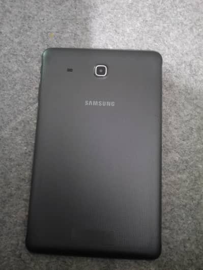 Samsung tab e for sale in very good condition