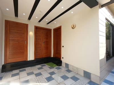 On Excellent Location Sale The Ideally Located House For An Incredible Price Of Pkr Rs. 23000000