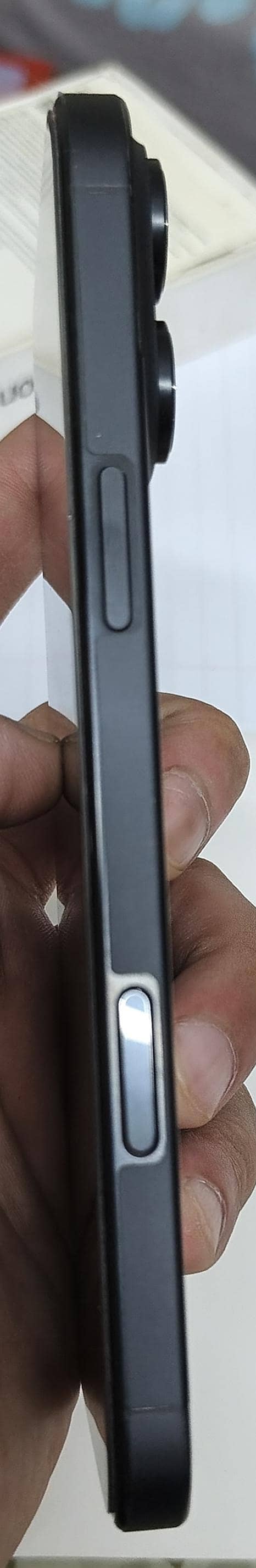 Apple iPhone 16 Pro Max 6