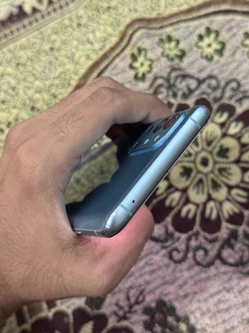 One Plus 9r 1