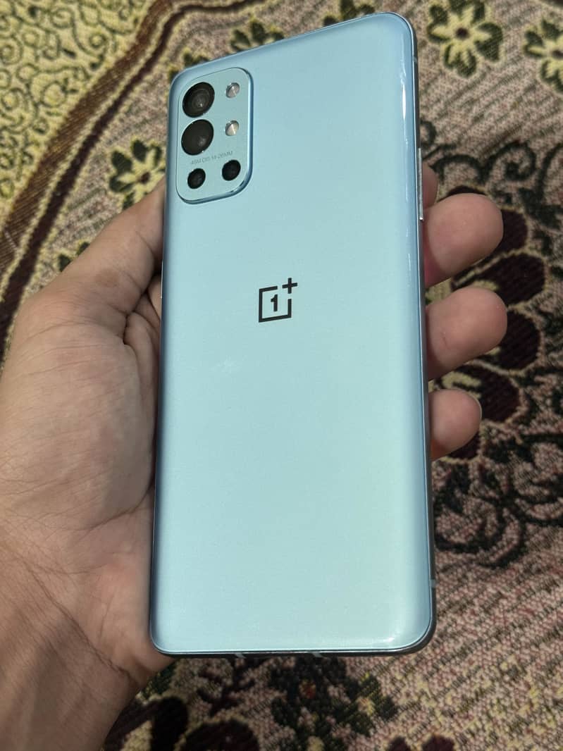 One Plus 9r 2