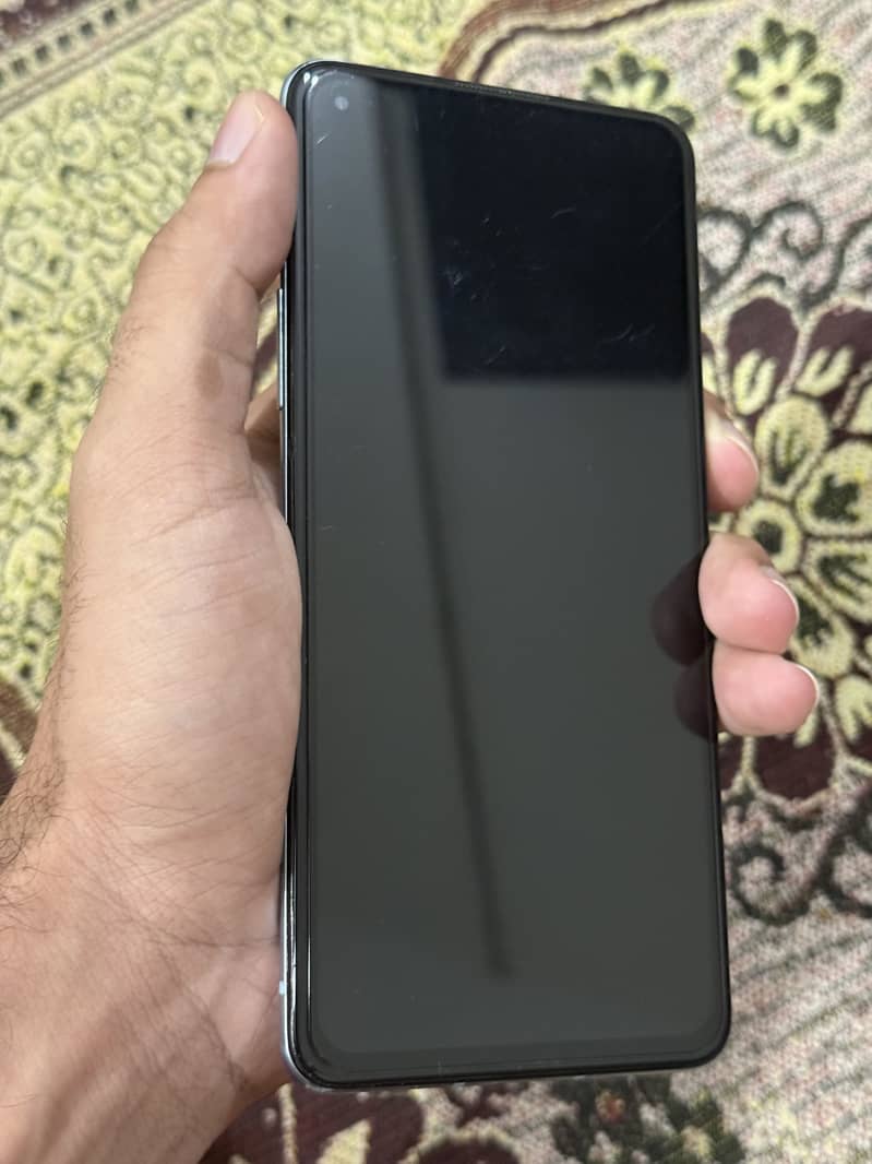 One Plus 9r 4