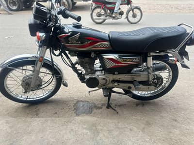 Honda CG 125 2024 black colour