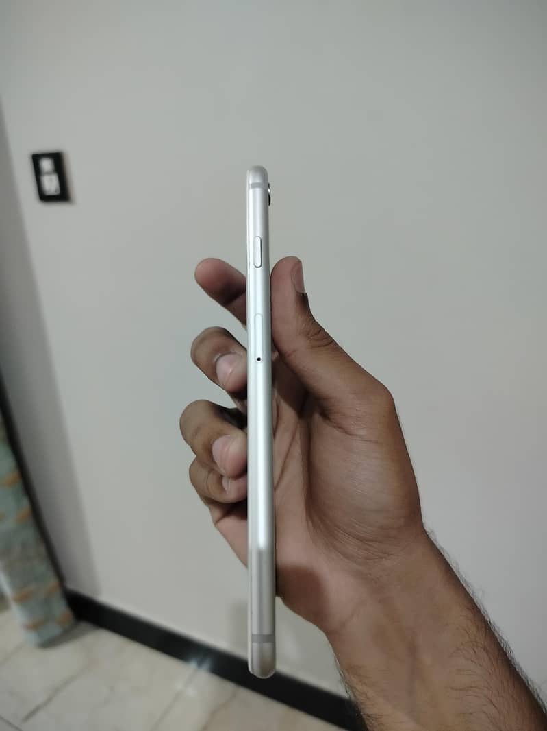 Apple iPhone 6S Plus 2