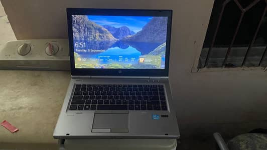 HP I5 3RD GENERATION 4 GB RAM 128 GB SSD