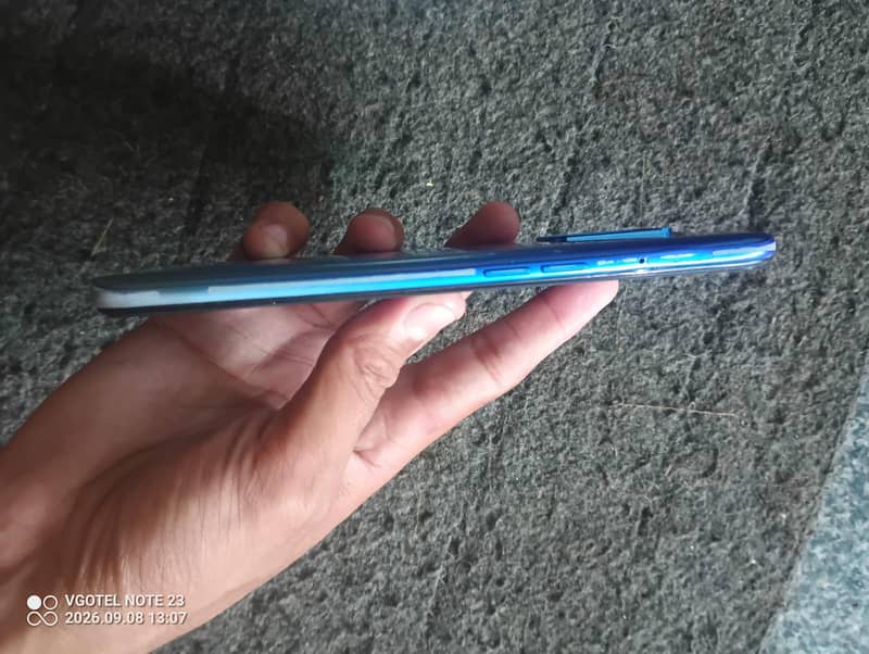 OPPO A54 5