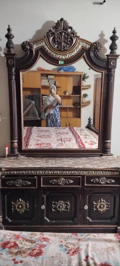 Dressing Table (wooden)
