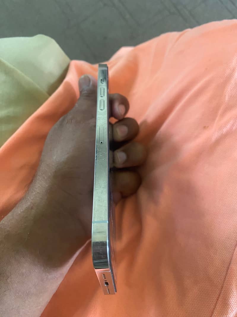 Apple iPhone 12 Pro Max 7