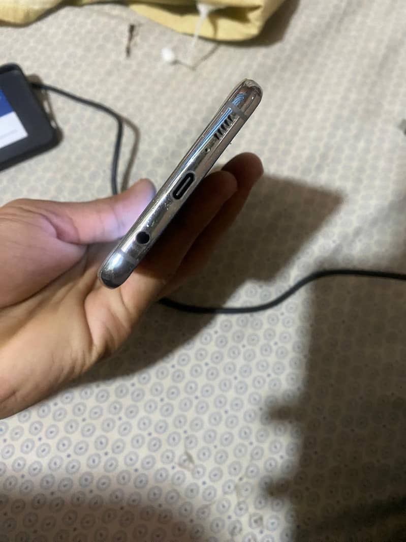 Samsung S10 plus 1