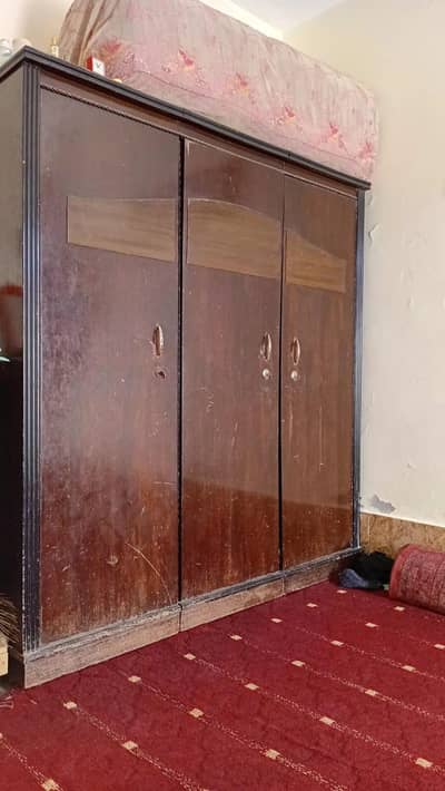 wardrobe