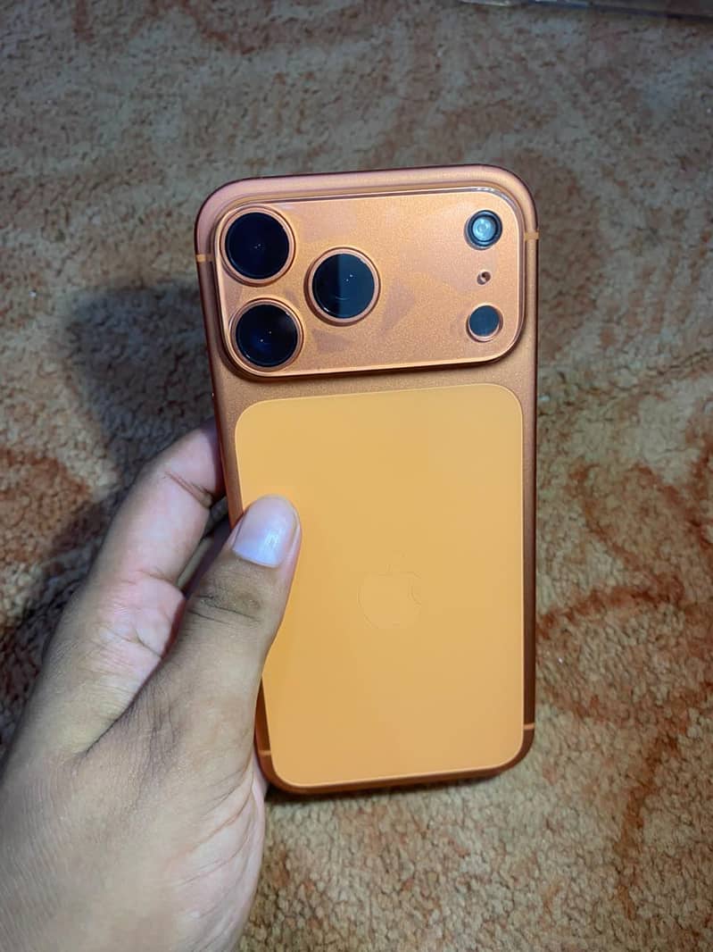 Apple iPhone 17 Pro Max 0
