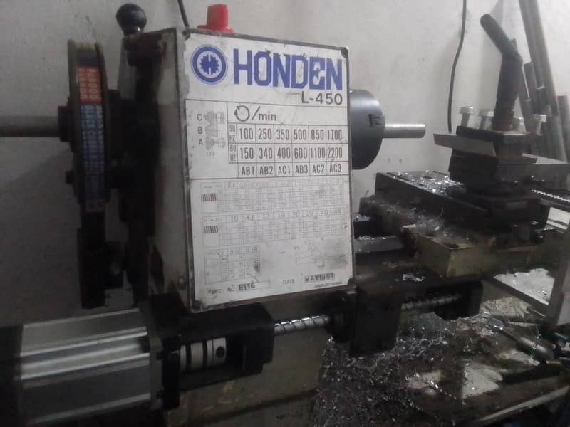 CNC lathe machine 0