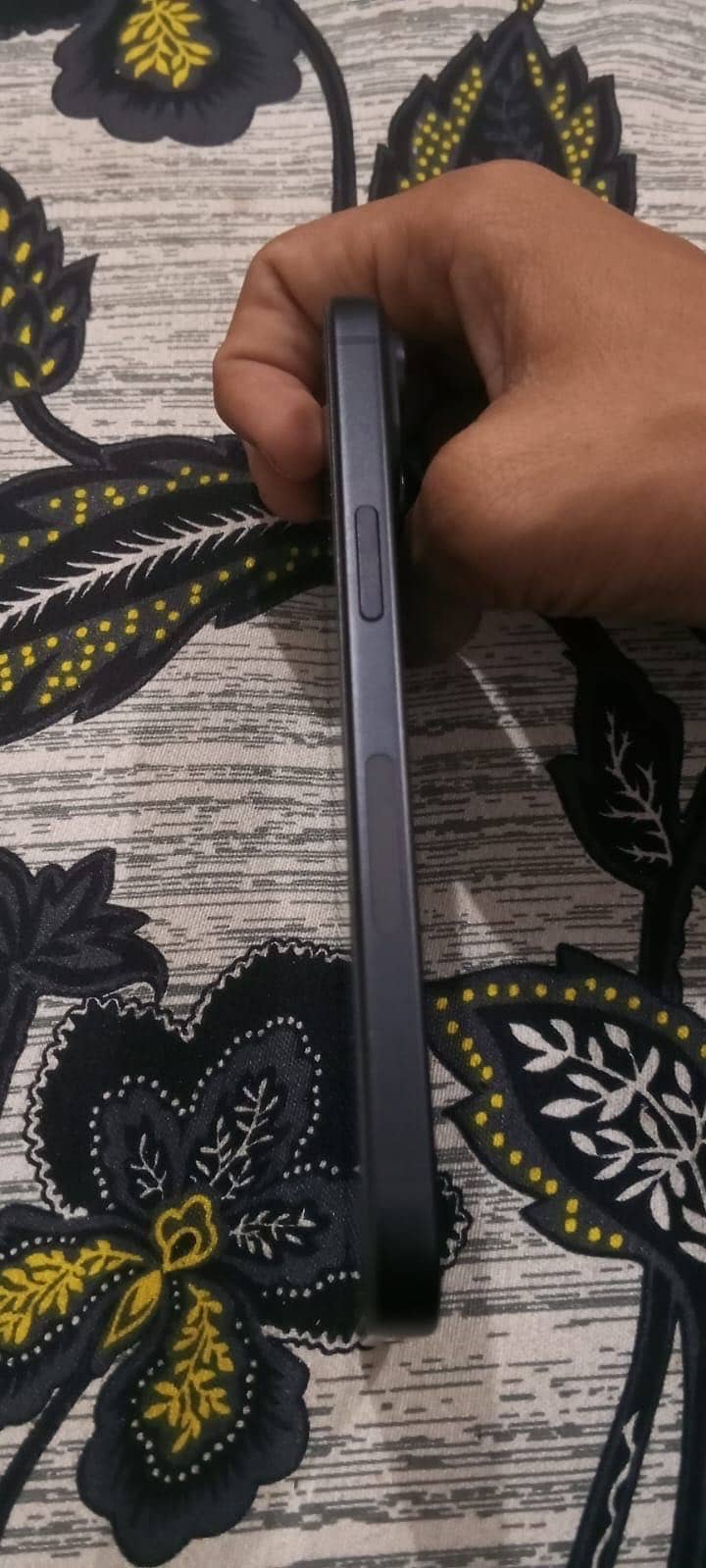 Apple iPhone 15 3