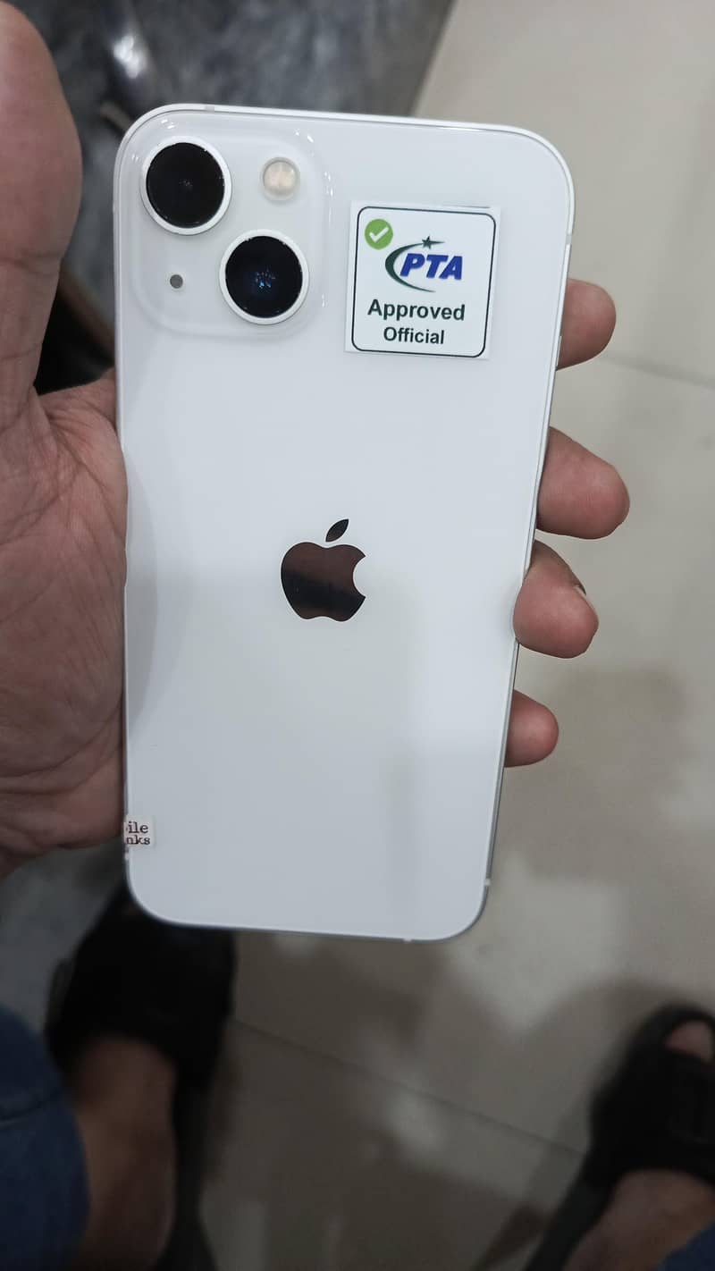 Apple iPhone 13 0
