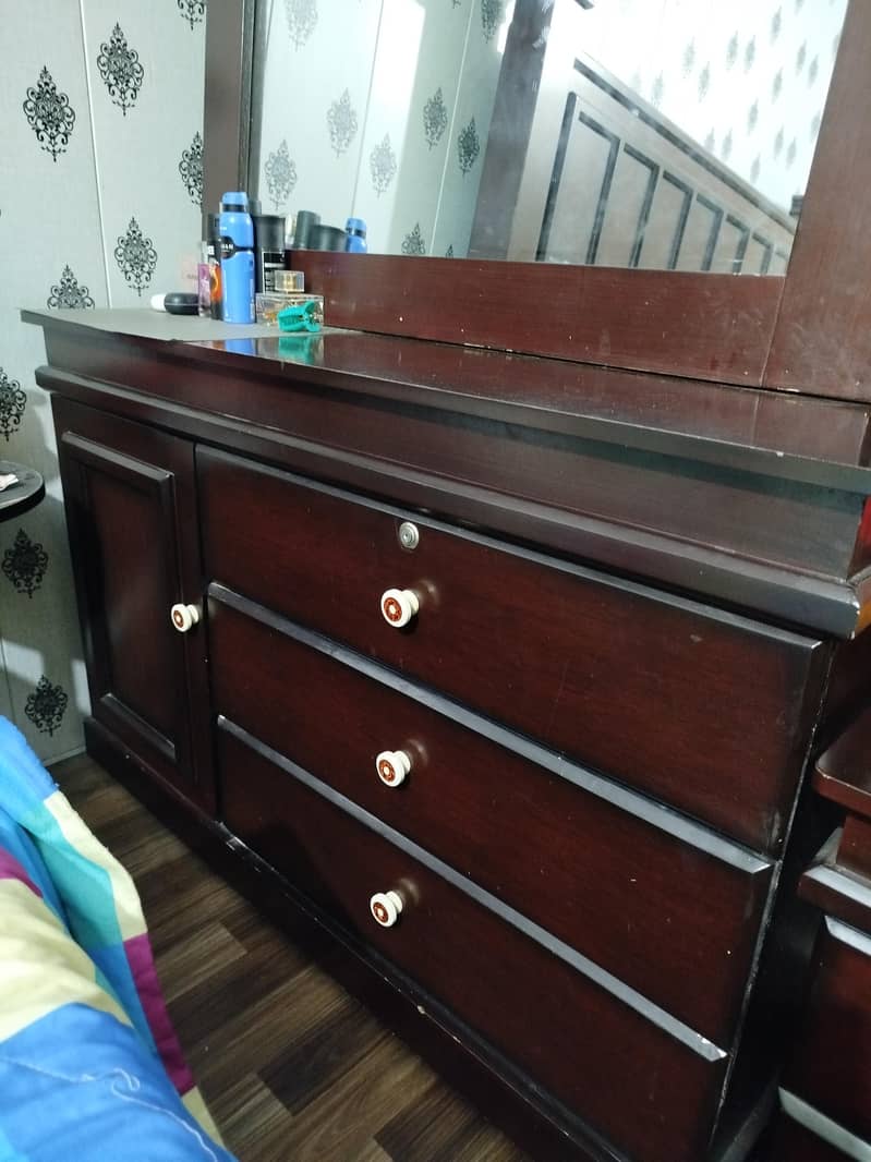 Dressing Table 1