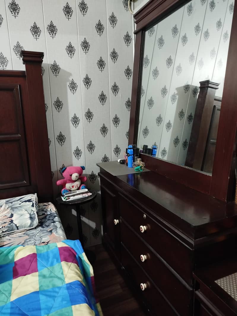 Dressing Table 2