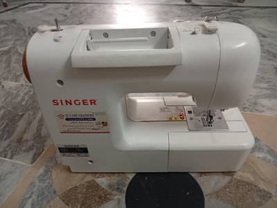 First class machine with 100% working. Singer original