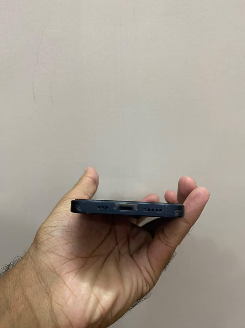 Iphone 13 JV 3