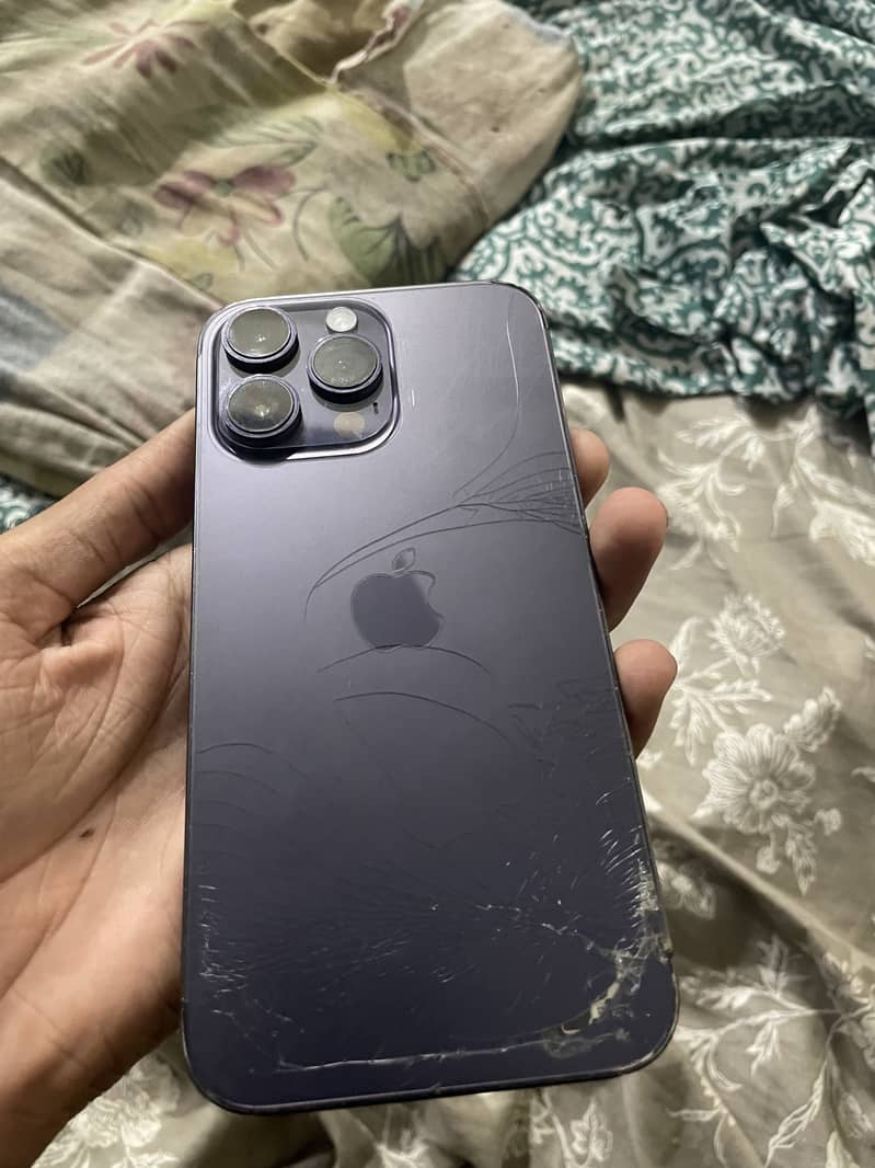 iPhone 14 Pro Max 0