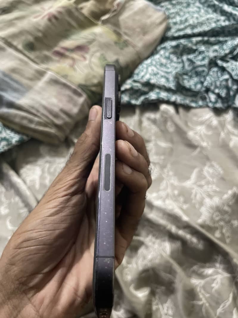 iPhone 14 Pro Max 5