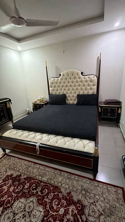 NM Furniture King Size Bed Set with 2 Side Tables, Dressing & Mirror