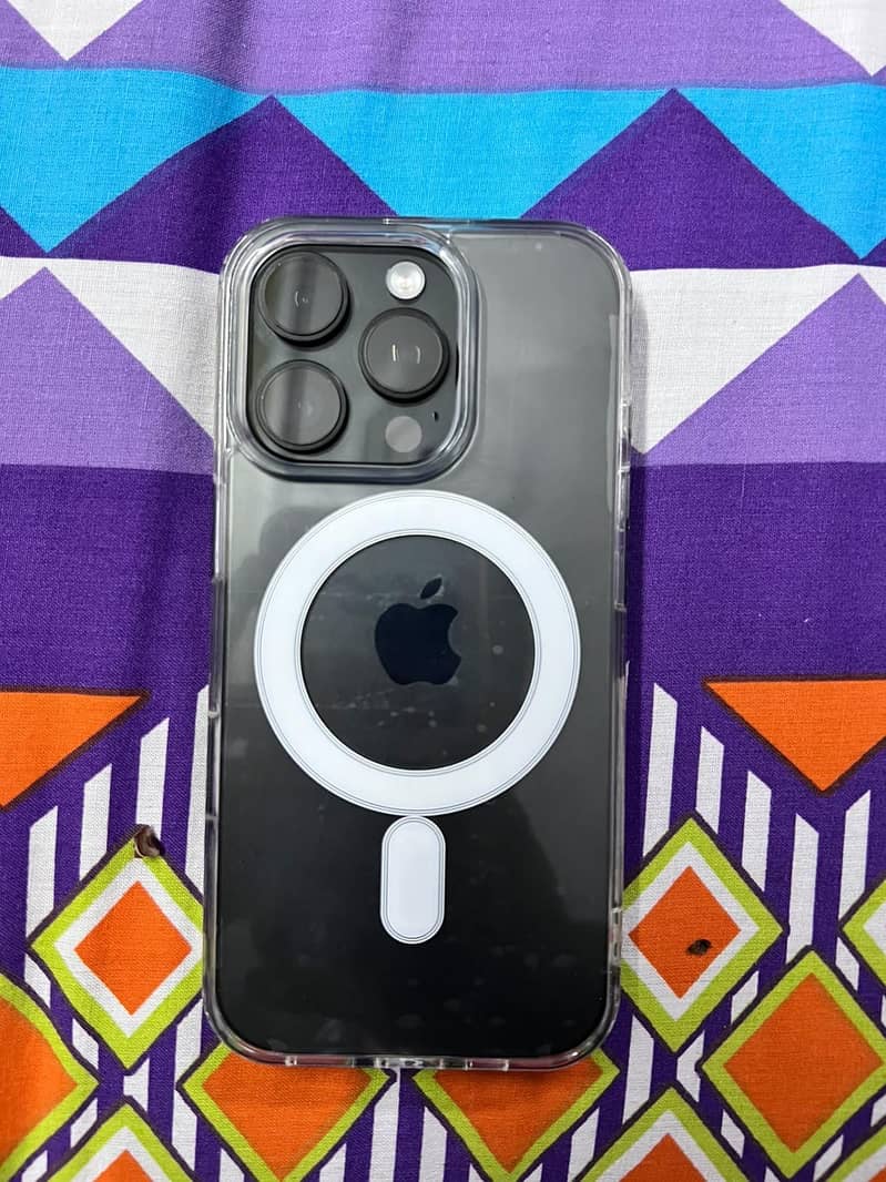 Apple iPhone 16 Pro 2