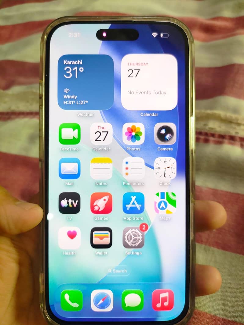 Apple iPhone 16 Pro 4
