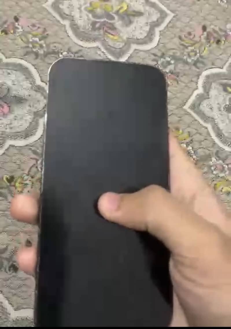 Apple iPhone 14 Pro 1