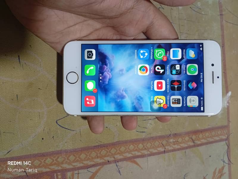Apple iPhone 6S 8