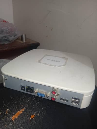 NVR 8 CHANNEL DAHUA + 2TB Hard disk