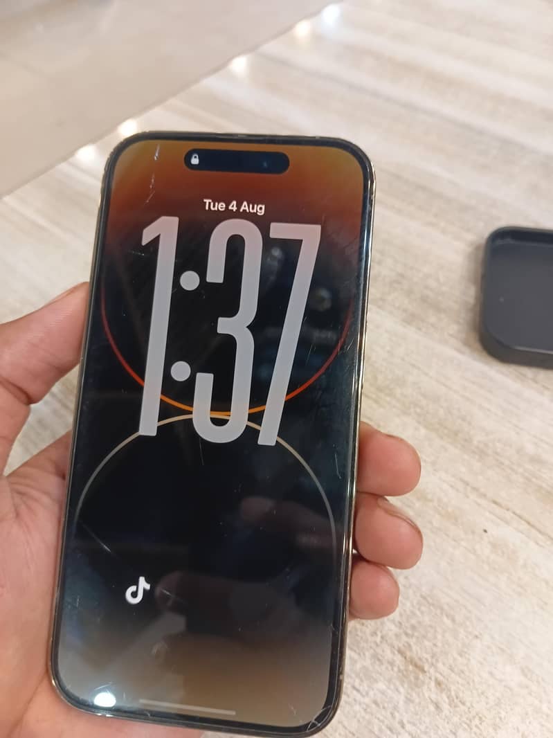 Apple iPhone 14 Pro 4