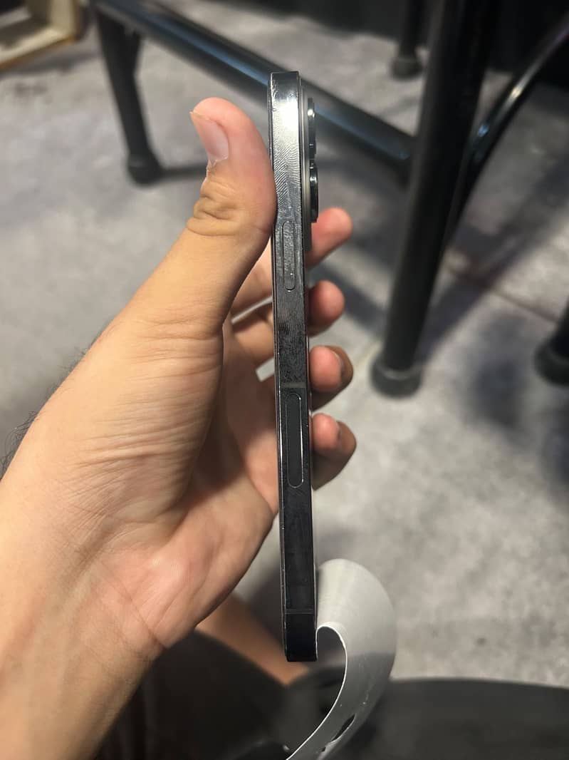 Apple iPhone 14 Pro Max 3