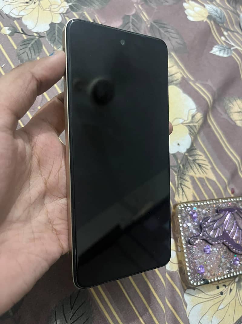 Tecno Spark 20C 4