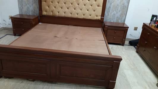 Wooden Bed Set King Size
