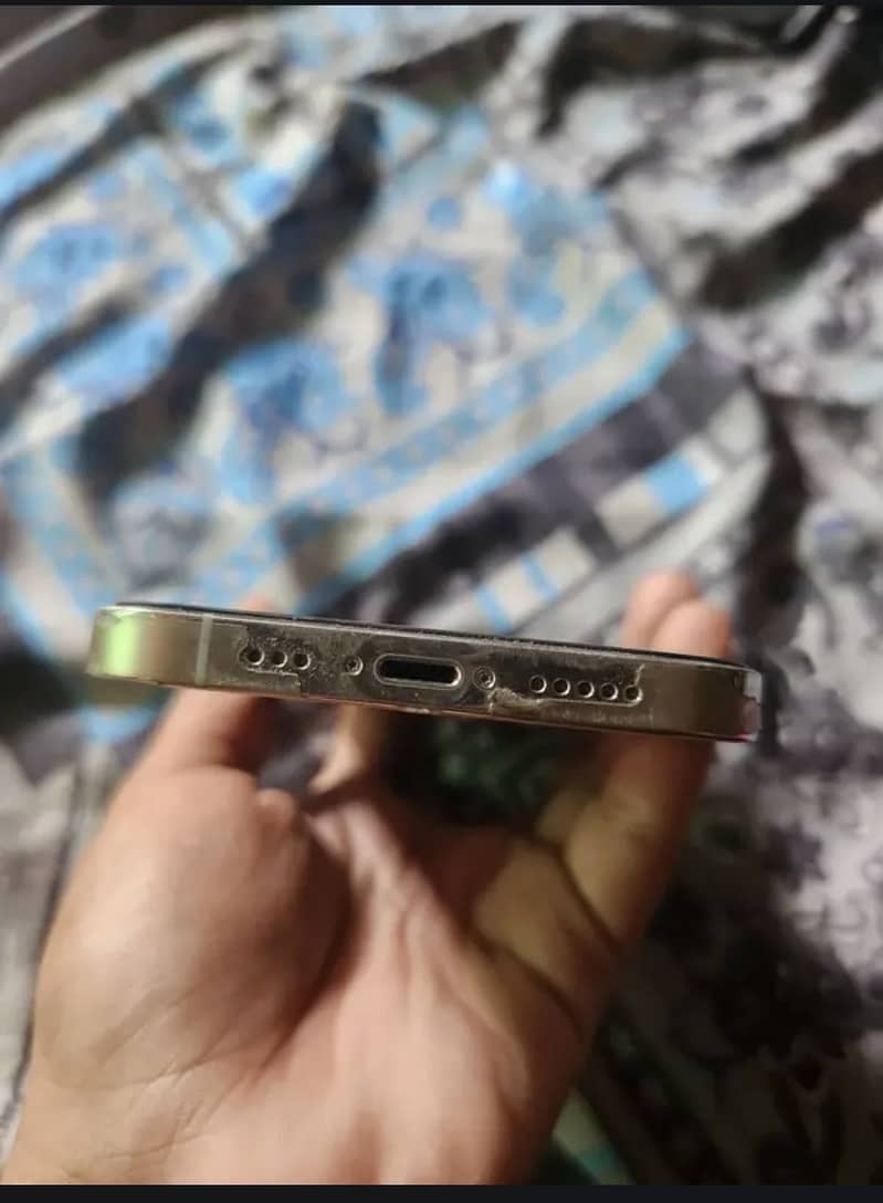 Apple iPhone 12 Pro 1