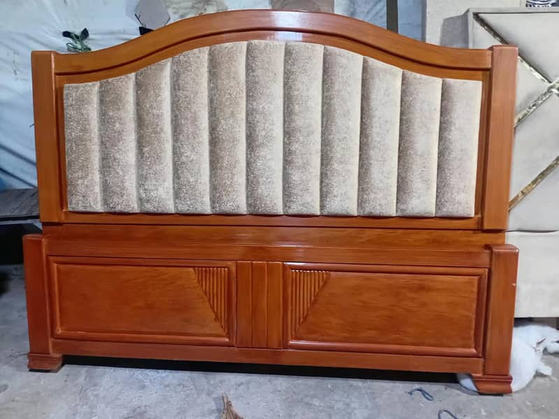 Double bed only 1