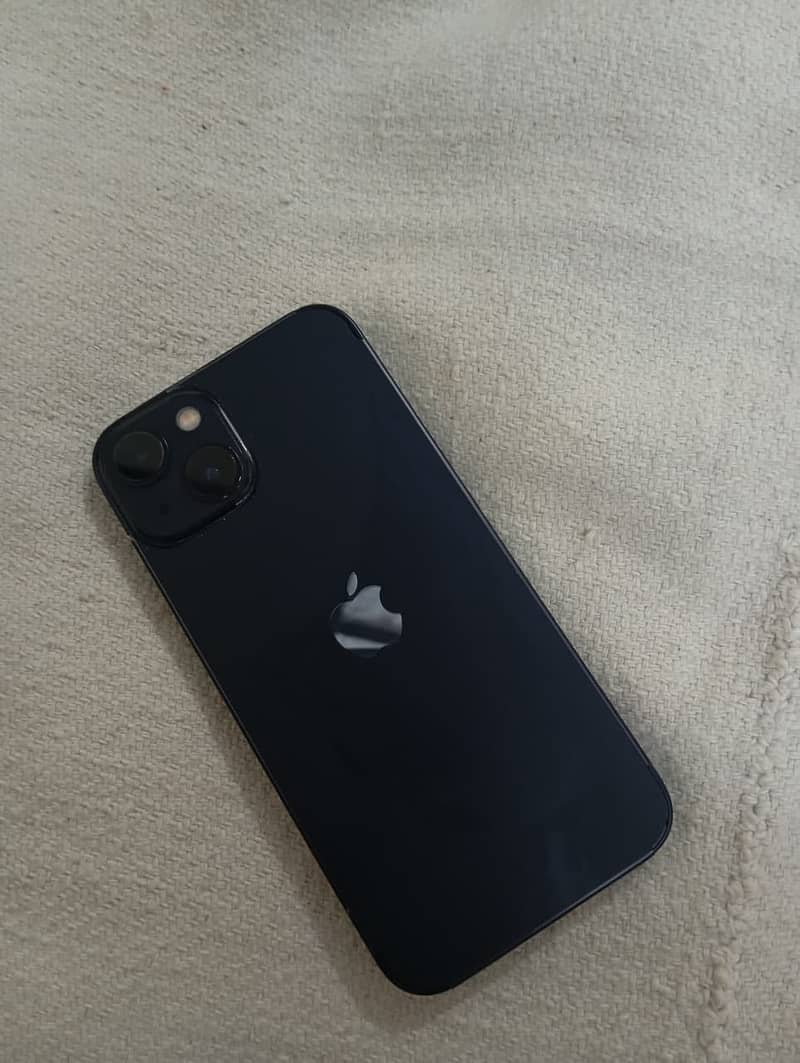 Apple iPhone 13 0