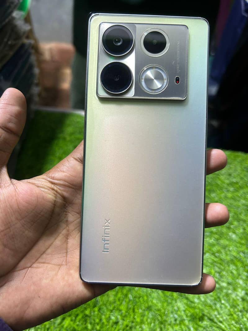 Infinix note 40 3