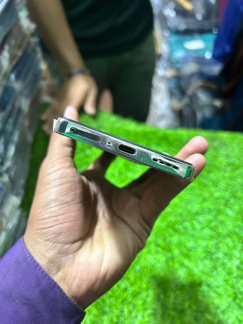 Infinix note 40 8